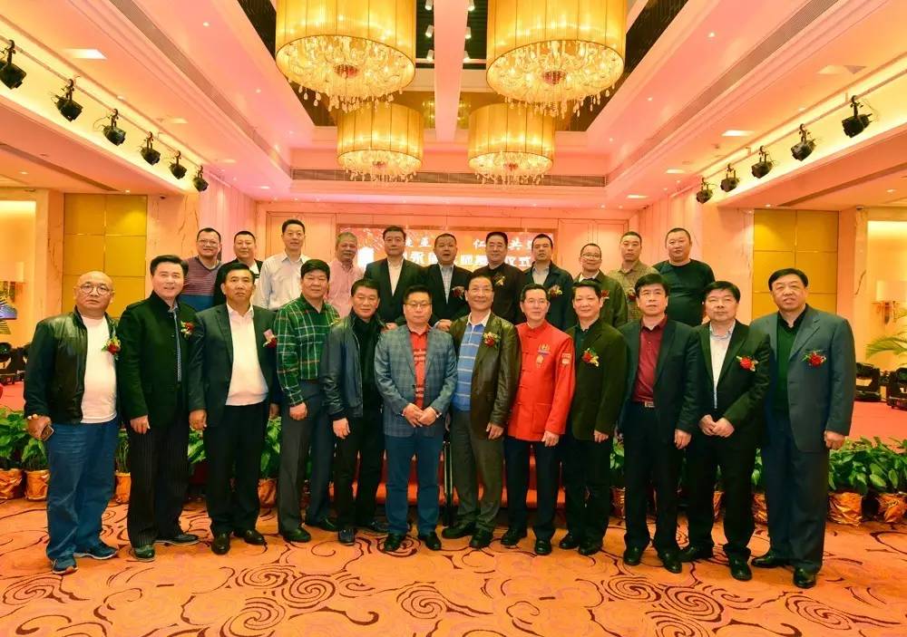 师徒互勉,仁义共进——利永周大师授徒仪式暨利永周弟子会成立晚宴隆重举行